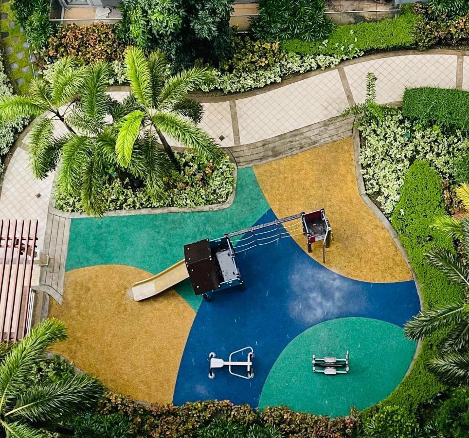 One Palm Tree Villas Short Walk Via Runway Manila Naia T3 ปาไซ ภายนอก รูปภาพ